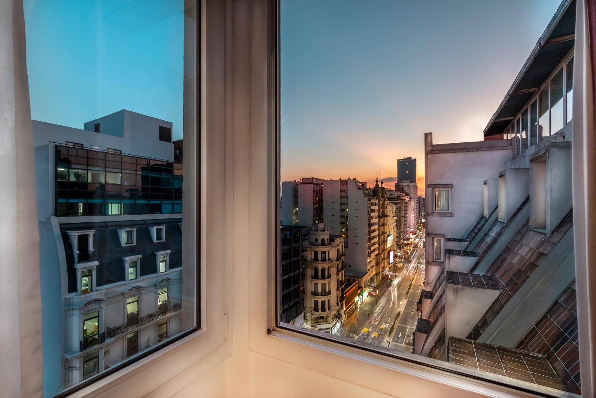 Broadway Hotel & Suites — Photos 3